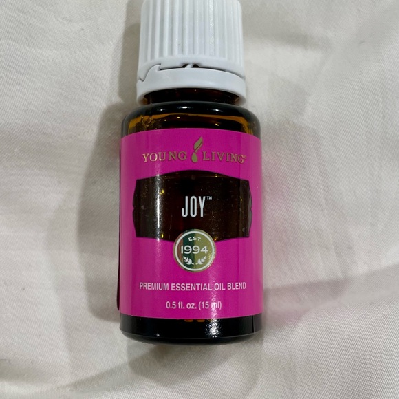 Young Living Joy Essential Oil Blend Brand New Unopened 15ml - Picture 3 of 6